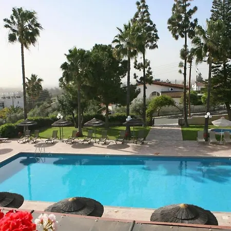 Cute 1-bedroom Holiday With Balcony All Yours ايرمي